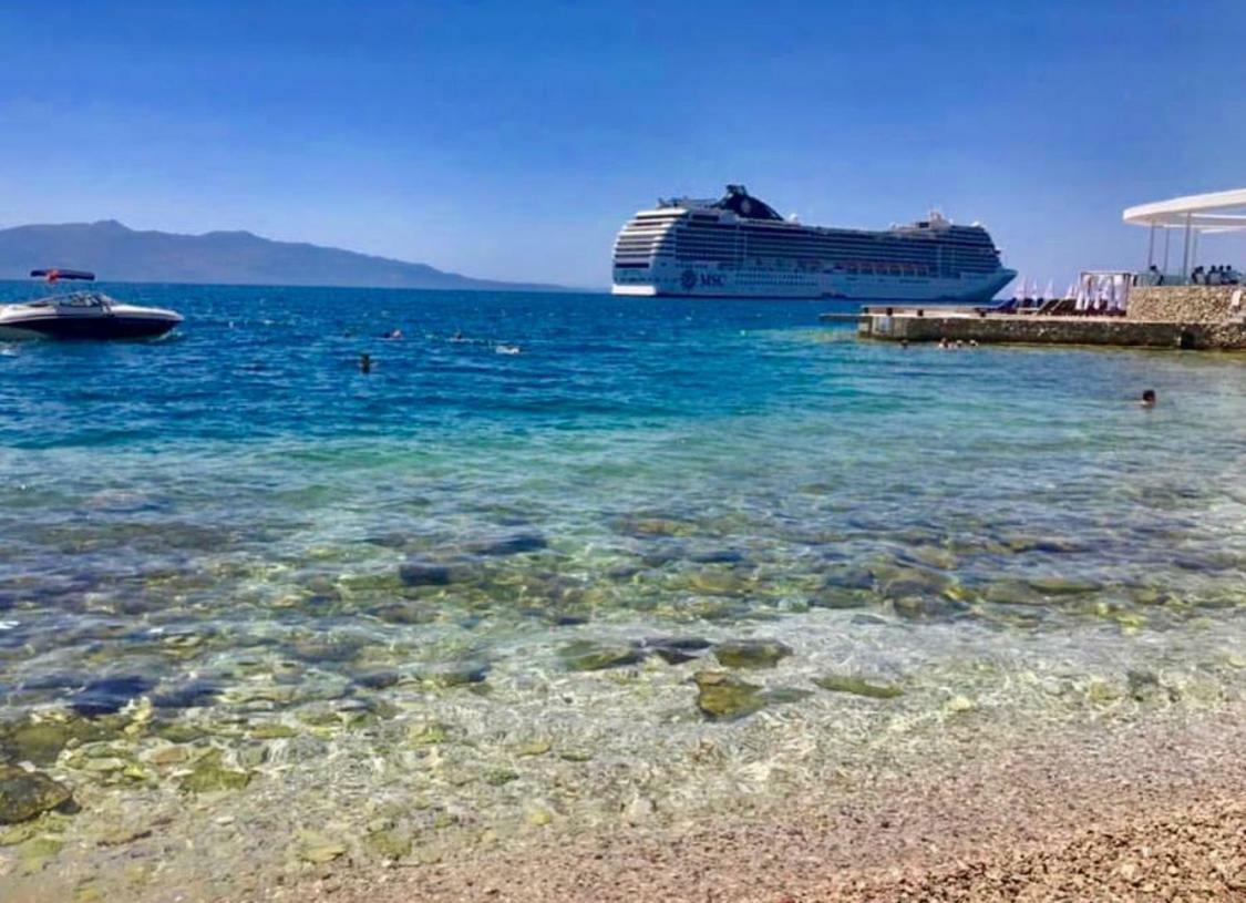 Villa 23 On The Bay Sarande Bagian luar foto