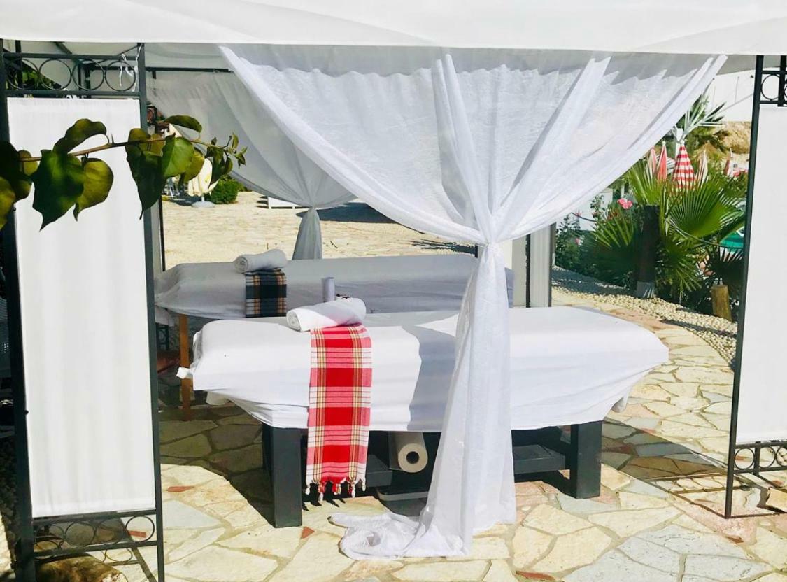 Villa 23 On The Bay Sarande Bagian luar foto